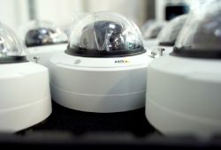 轴通信和捷普集团合作伙伴关系