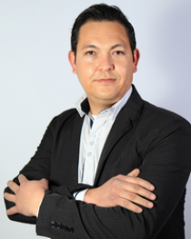 洛伦佐·亚历杭德罗·罗萨莱斯·里维拉