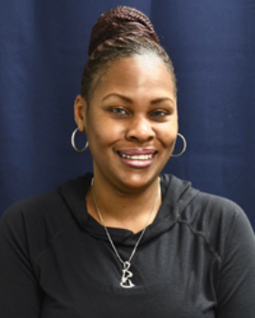 Mateesha萨利纳斯